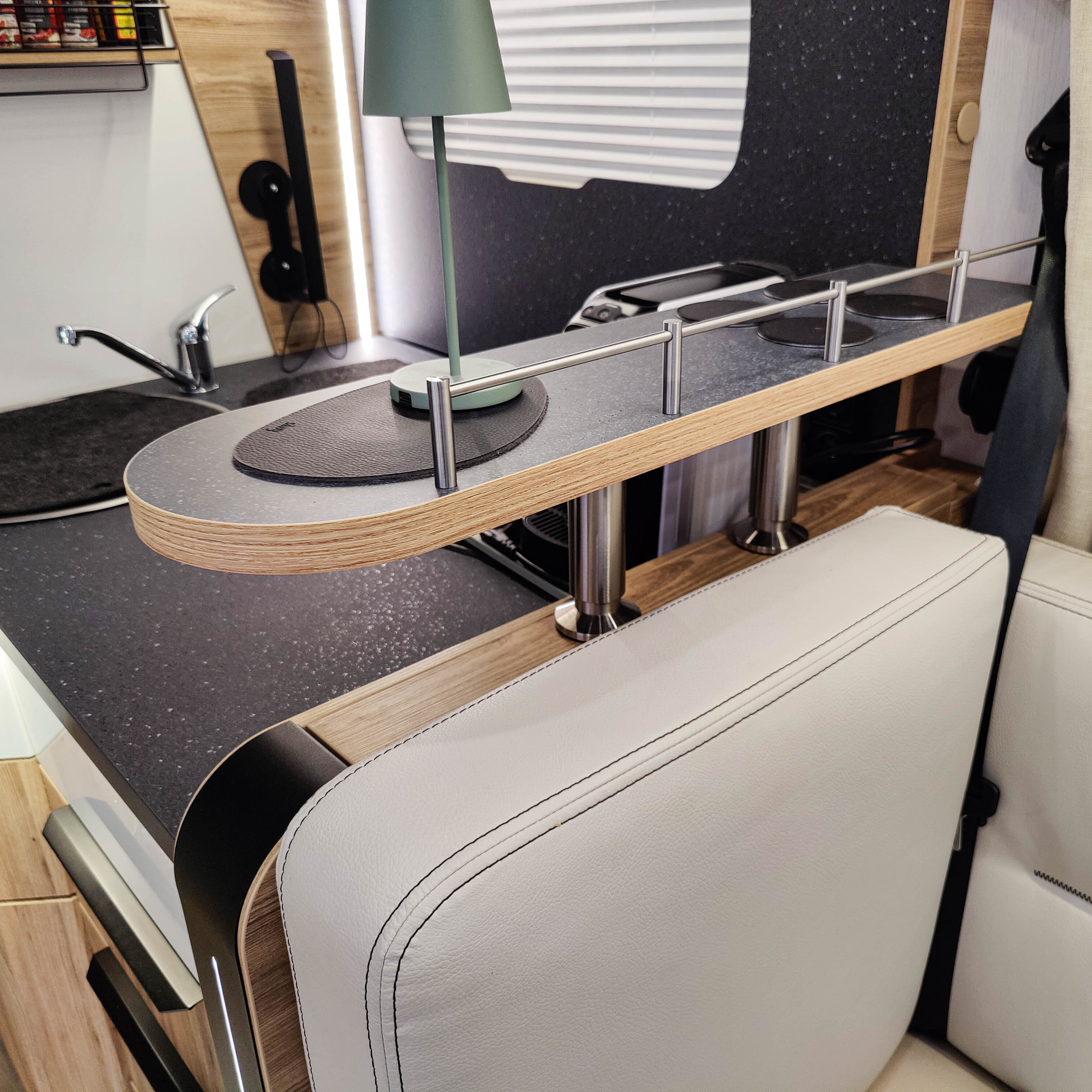 Tablette de rangement pour les modèles Pilote à partir de 2019