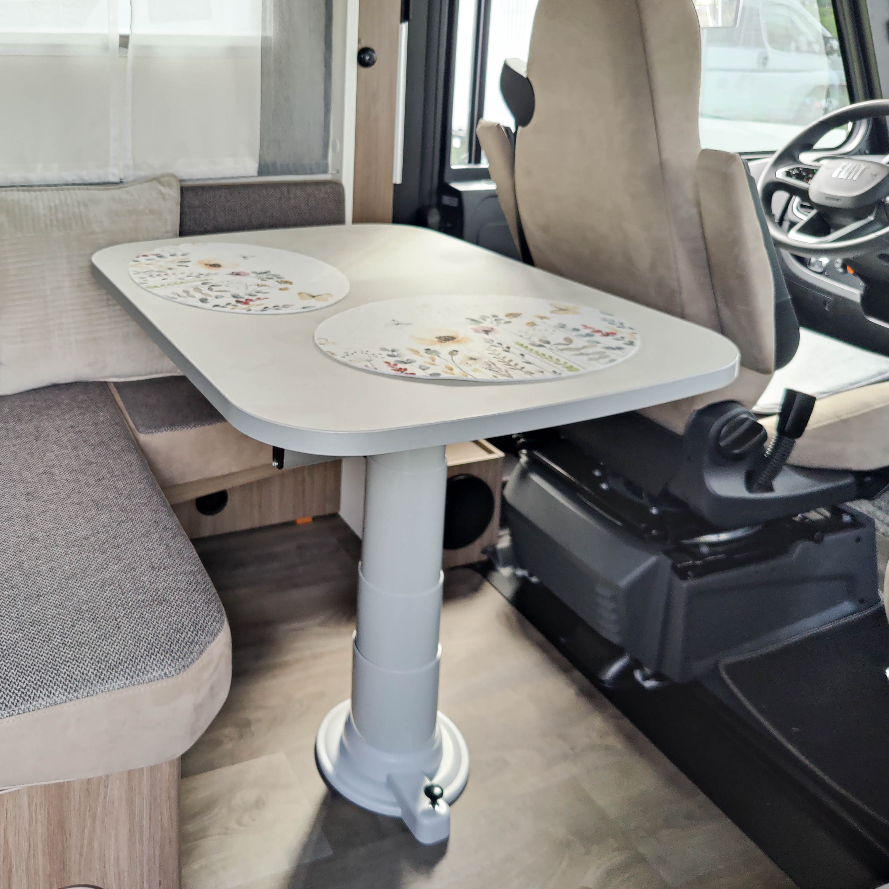 Piètement de table Nuova Mapa avec colonne réglable en hauteur pour plateaux de table classiques