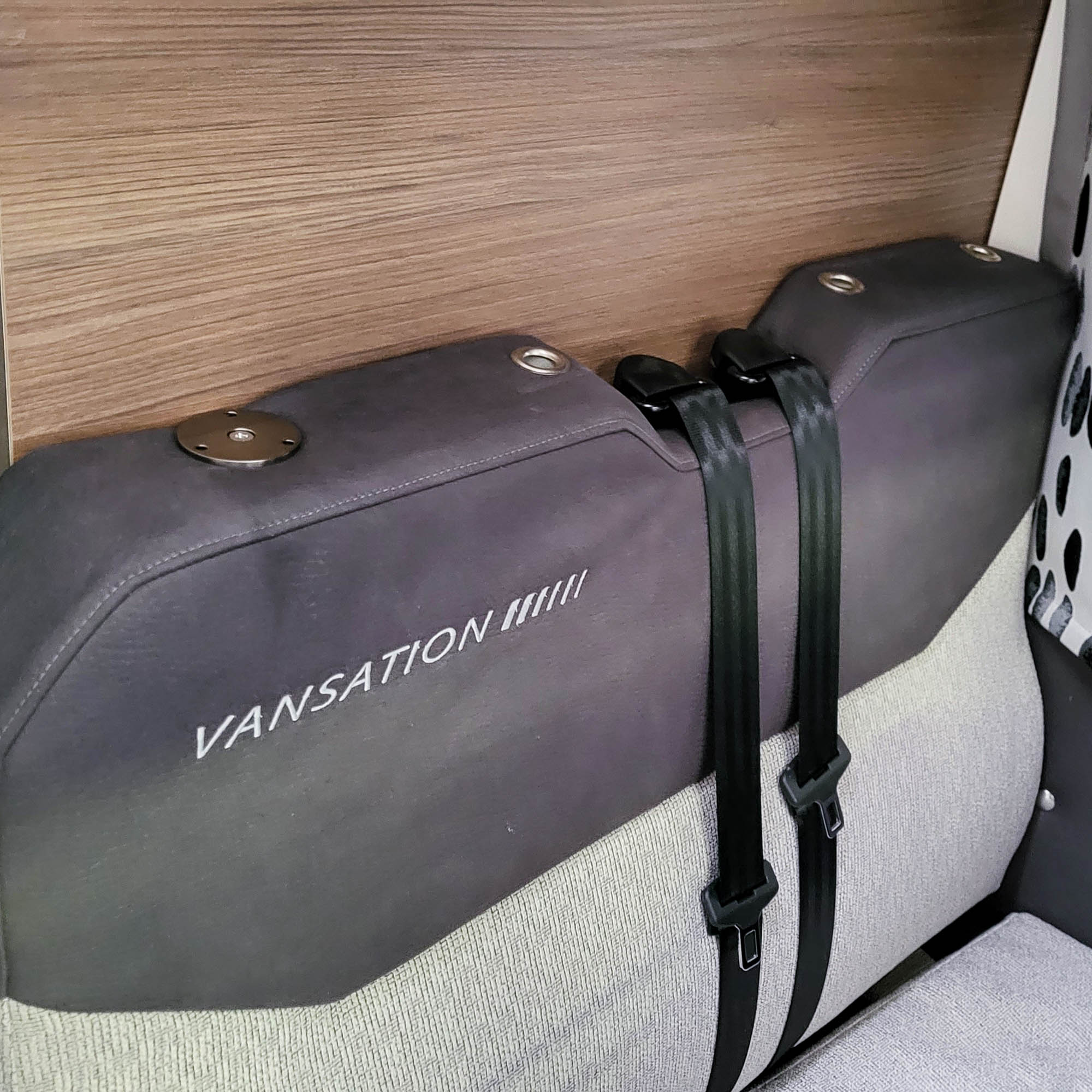 Tablette de rangement pour Knaus Vansation sur base Peugeot