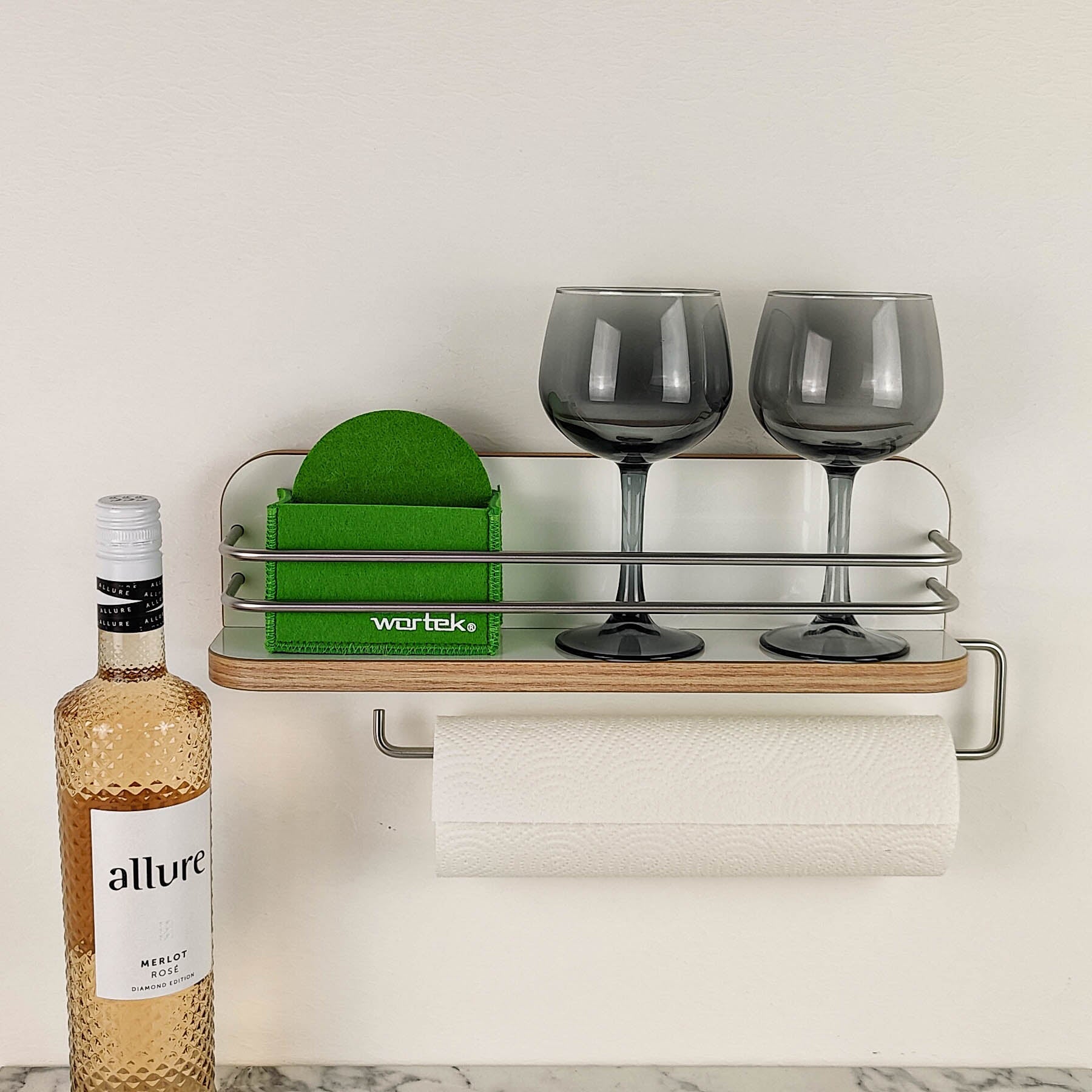 #couleur_blanc_brillant avec bord en orme Salisbury et rampe en acier inoxydable