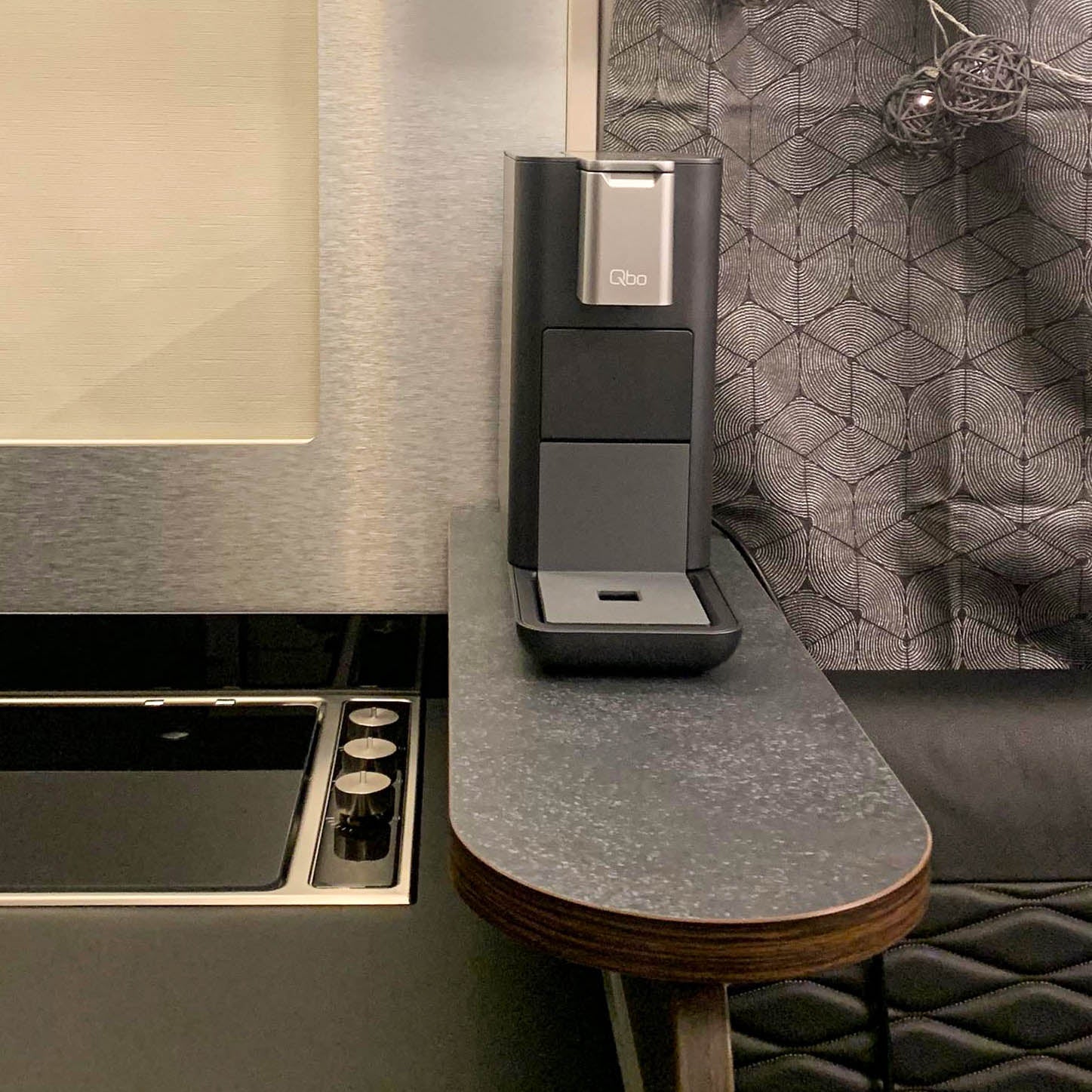 Variante de couleur TN avec wengé Classic pour étagère Adria