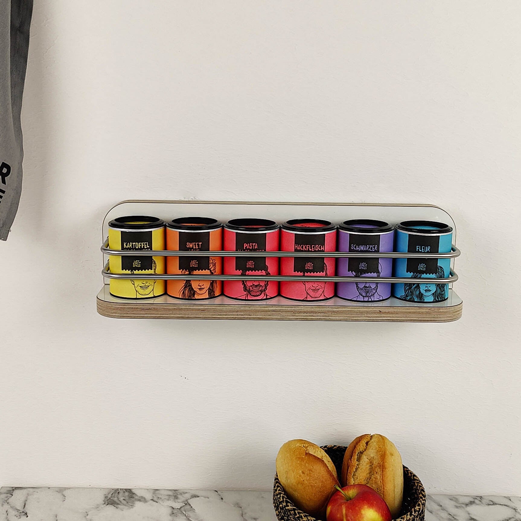 #couleur_blanc brillant en bouleau (multiplex) et rampe en acier inoxydable