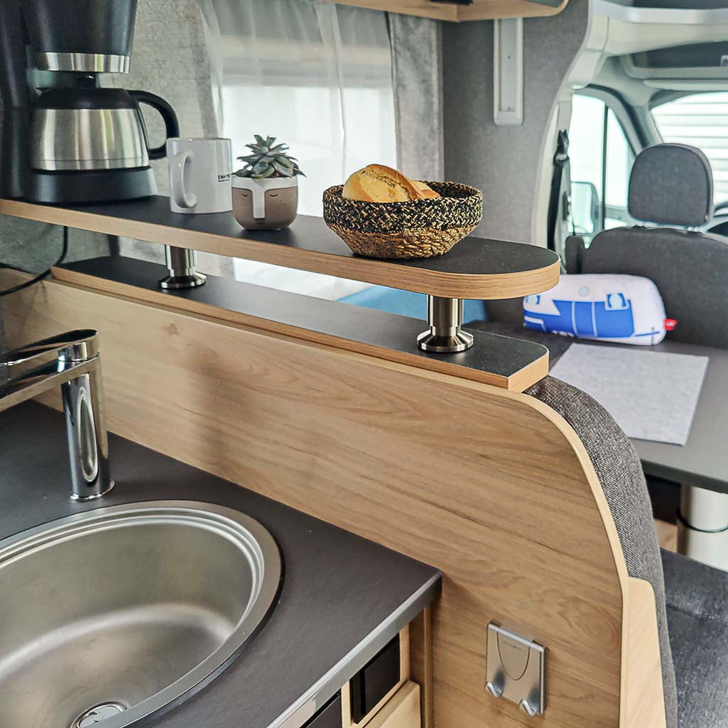 Tablette de rangement pour Dethleffs Just Go à partir de l'année modèle 2024 sur base Ford