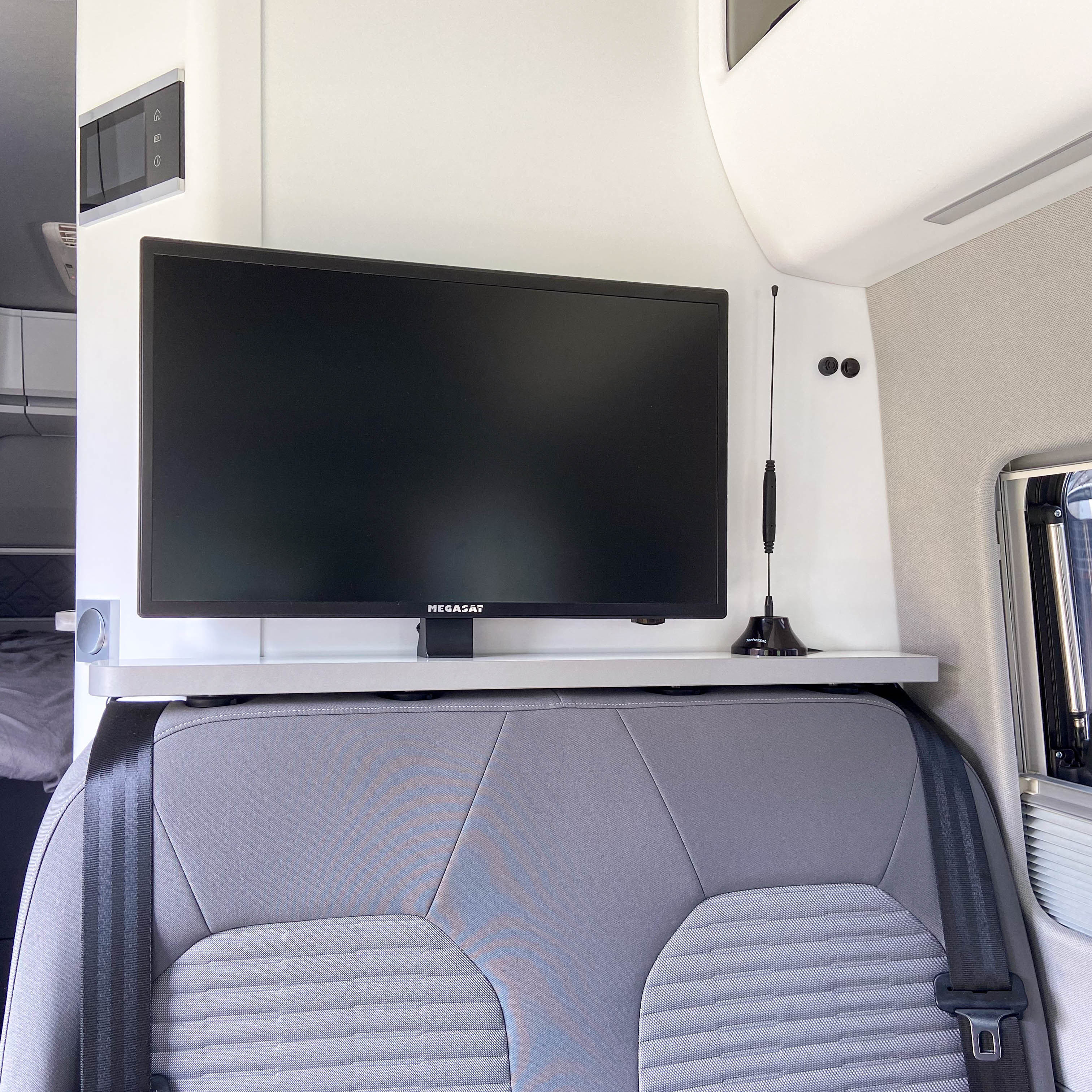 Tablette de rangement pour VW Grand California 600/680 à partir de l'année modèle 2021 jusqu'à 2024