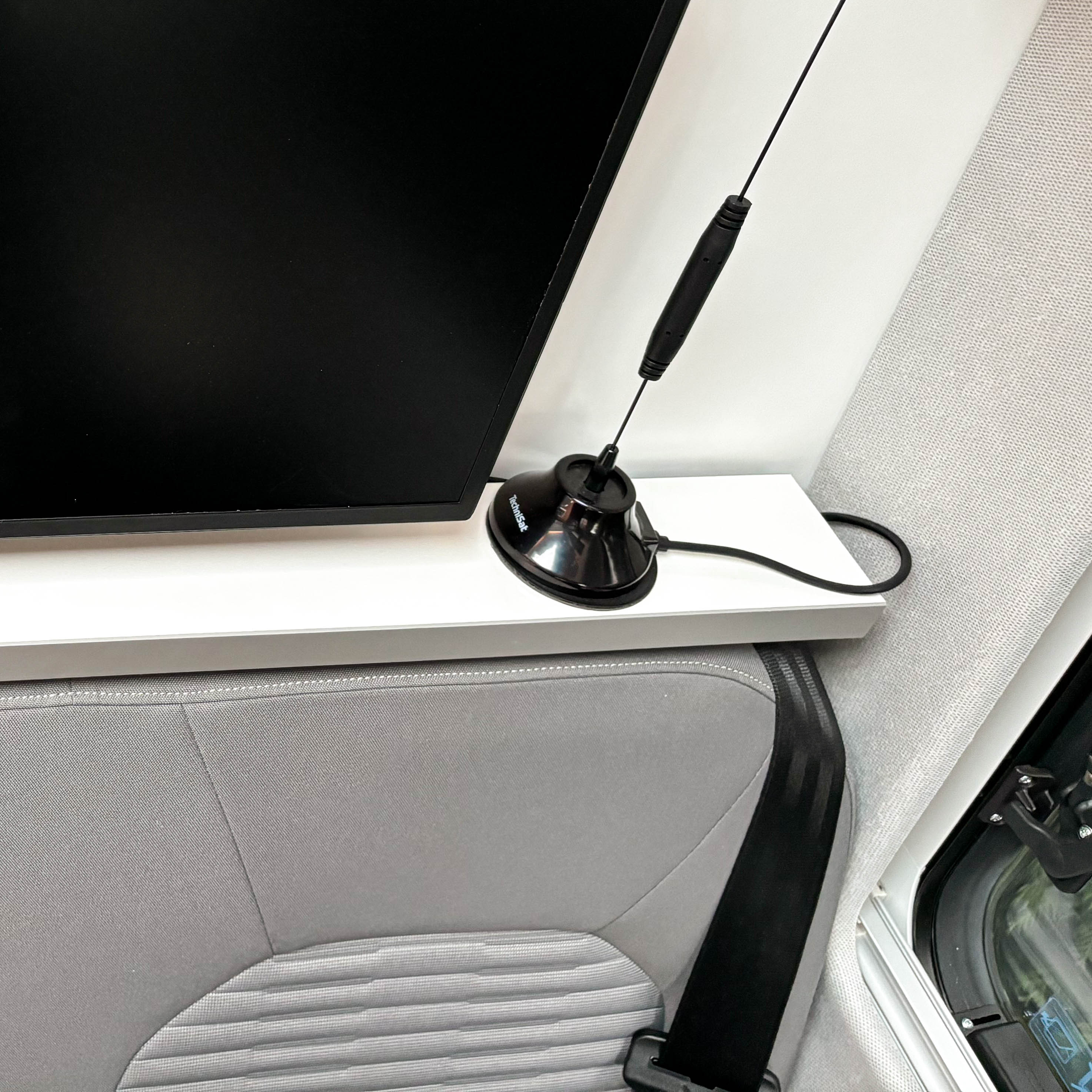 Tablette de rangement pour VW Grand California 600/680 à partir de l'année modèle 2021 jusqu'à 2024