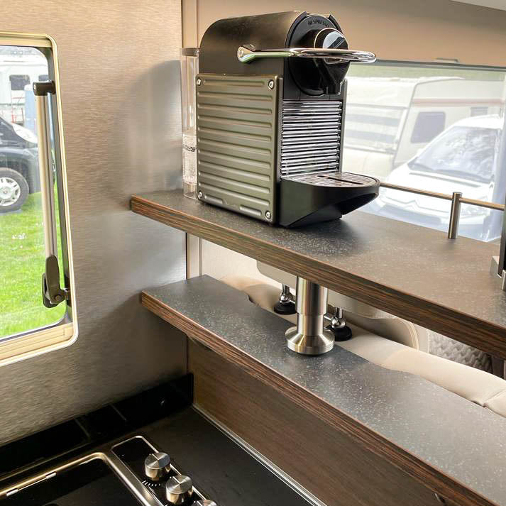 Tablette de rangement en 2 parties pour les modèles Adria à partir de 2021