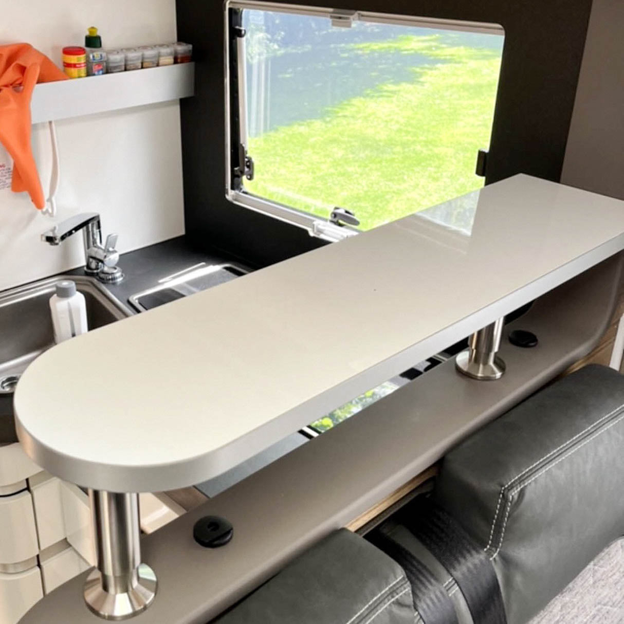 Tablette de rangement pour les modèles Adria XL