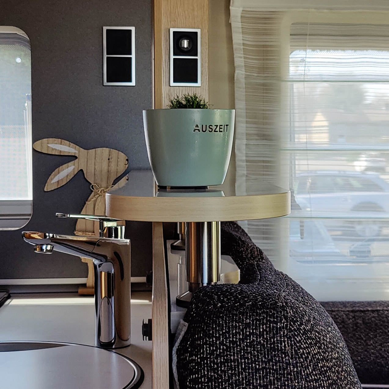 Tablette de rangement en 2 parties pour les modèles Hymer