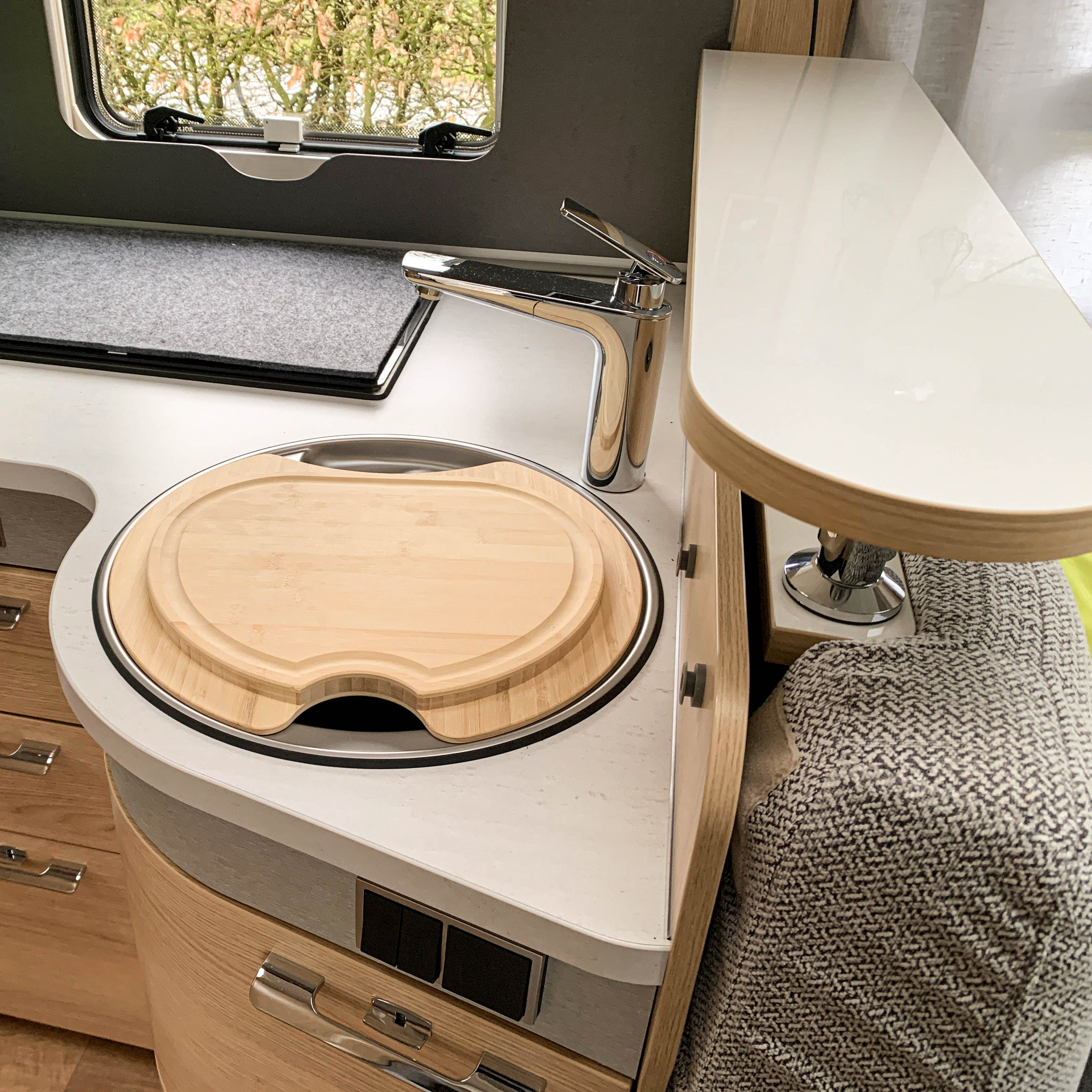 Planche à découper avec couvercle d'évier pour les modèles Hymer et Eriba