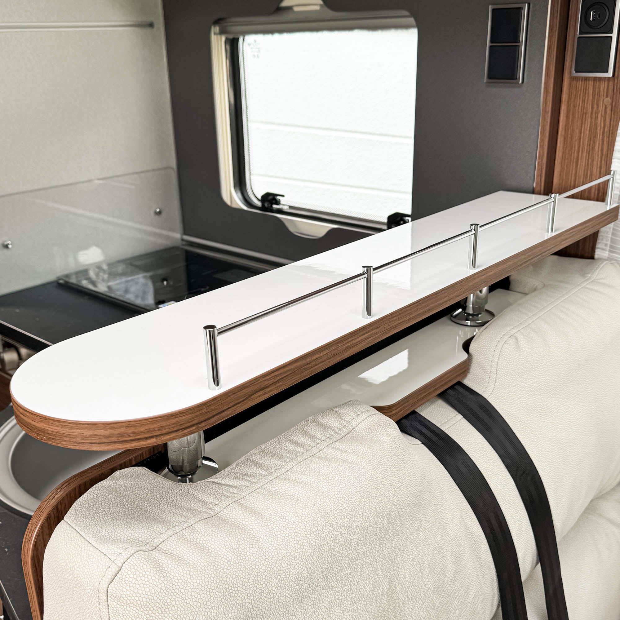 Tablette de rangement en 2 parties pour les modèles Hymer