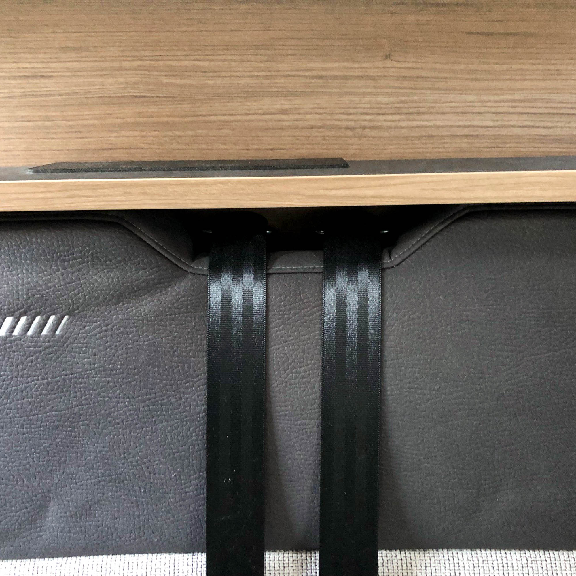 Tablette de rangement pour Knaus Vansation sur base Peugeot