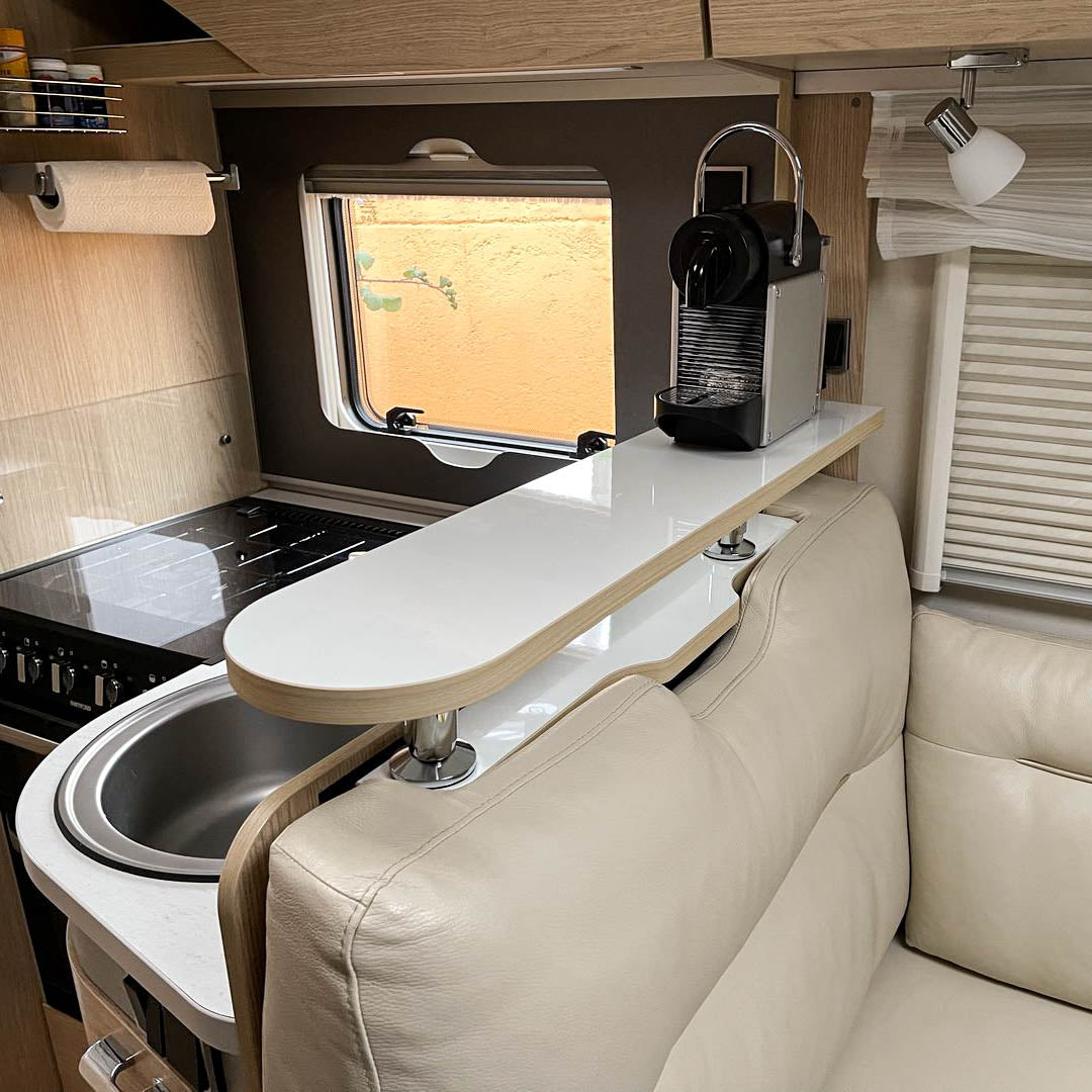 Tablette de rangement en 2 parties pour les modèles Hymer