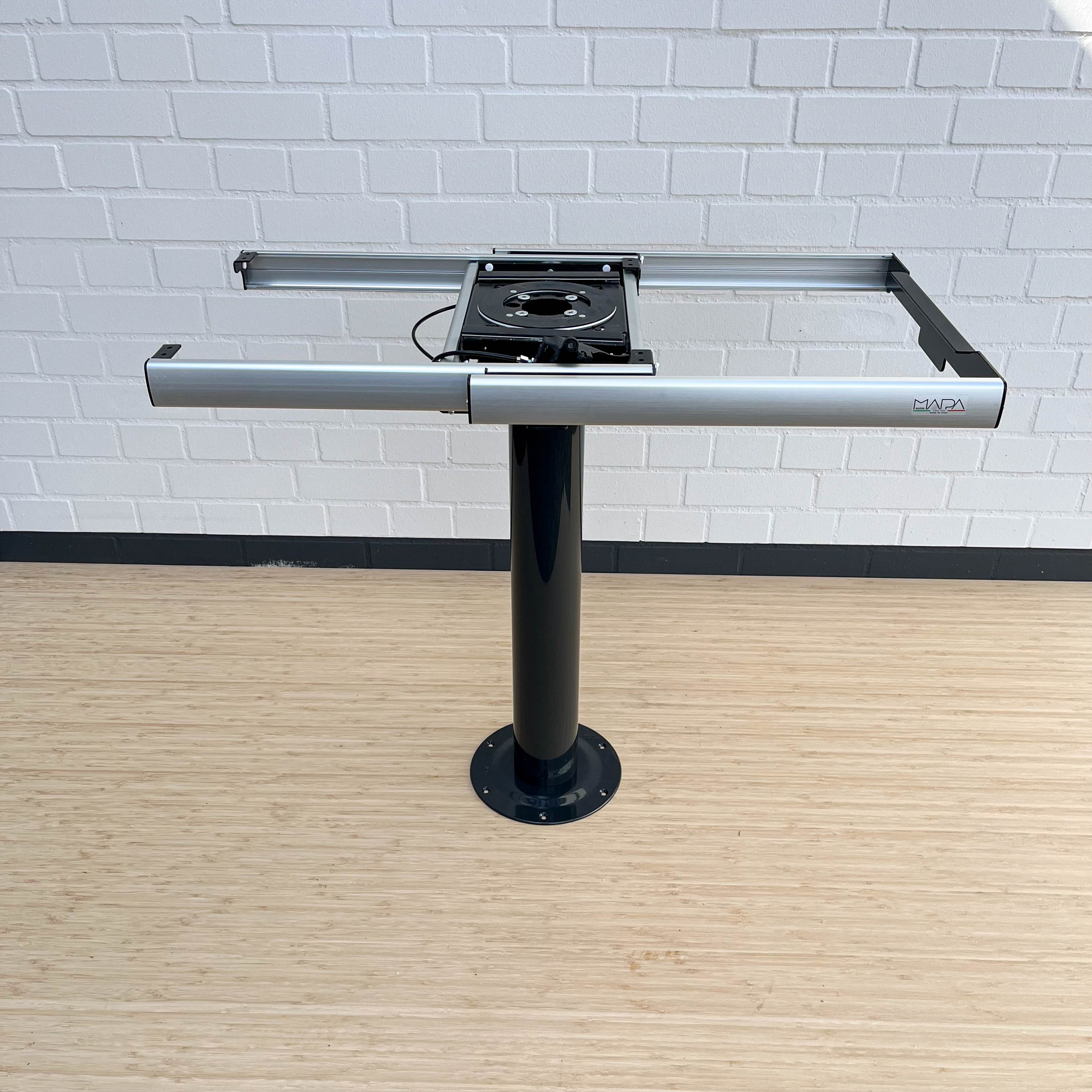 Piètement de table Nuova Mapa, y compris pied rigide pour plateaux de table pliants et classiques