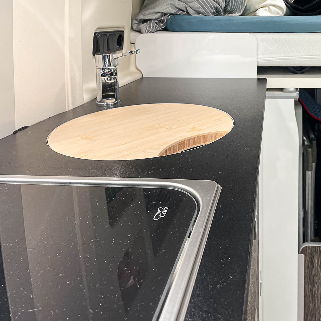 Planche à découper avec couvercle d'évier pour Westfalia sur base VW Crafter